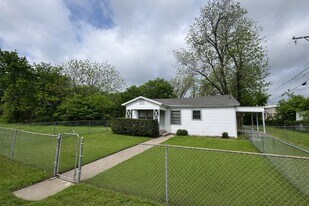 413 Bolliger Blvd in White Settlement, TX - Building Photo