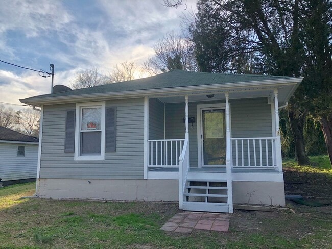 property at 605 Scruggs St