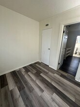 52 Riley Manor Cir in Junction City, KS - Building Photo - Building Photo