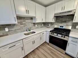 29 Lee Ct in New Rochelle, NY - Building Photo