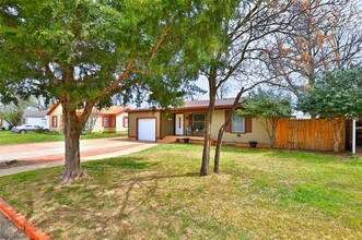 1749 Mccracken St in Abilene, TX - Building Photo - Building Photo