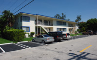 9720-9760 Bay Harbor Ter in Miami Beach, FL - Foto de edificio - Building Photo