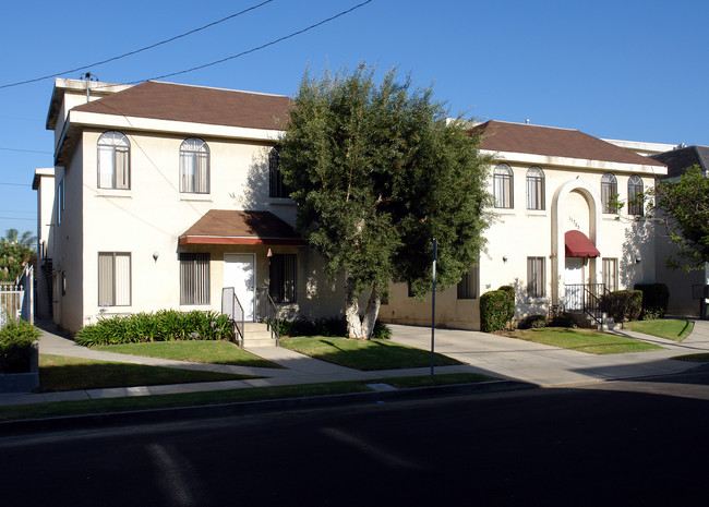 11703 Truro Ave in Hawthorne, CA - Building Photo - Building Photo