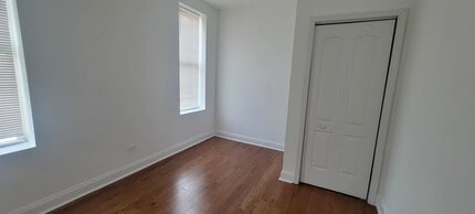 930 W Belmont Ave in Chicago, IL - Building Photo - Building Photo