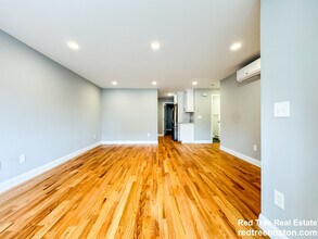 58 Chestnut St in Chelsea, MA - Foto de edificio - Building Photo