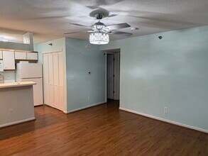 6826 N Olive St in Kansas City, MO - Building Photo - Building Photo