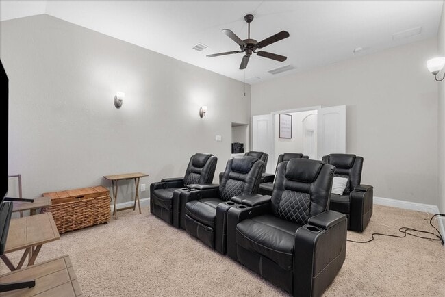 1636 Longwood Glen Ln