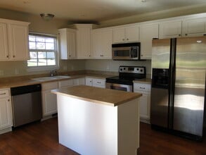 19037 Ladera Rd in Waynesville, MO - Building Photo - Building Photo