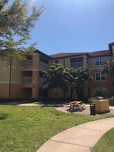 5475 Vineland Rd, Unit 8313 in Orlando, FL - Building Photo - Building Photo