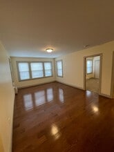 1404 E State St Apartments in Rockford, IL - Foto de edificio - Interior Photo