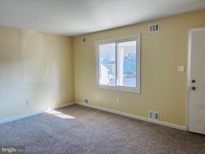 145 Roskeen Ct in Phoenixville, PA - Building Photo - Building Photo
