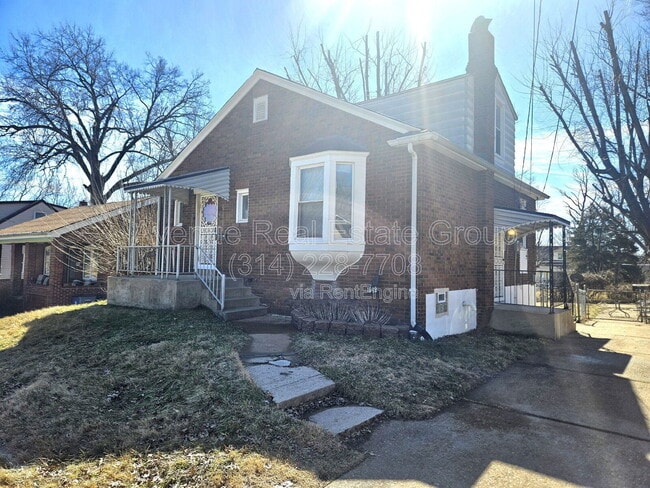 1942 D Amato Ct in Jennings, MO - Building Photo - Building Photo