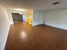 306 S Monroe St in Beverly Hills, FL - Building Photo