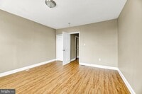 2414 Baker St photo'