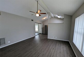 2201 24th Ave W in Bradenton, FL - Building Photo - Building Photo