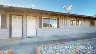 8039 SE Glencoe Rd in Portland, OR - Building Photo