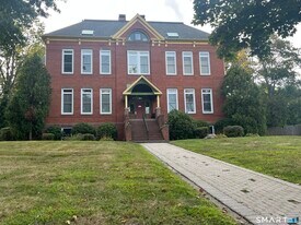 58 Woodley Ct in Meriden, CT - Building Photo