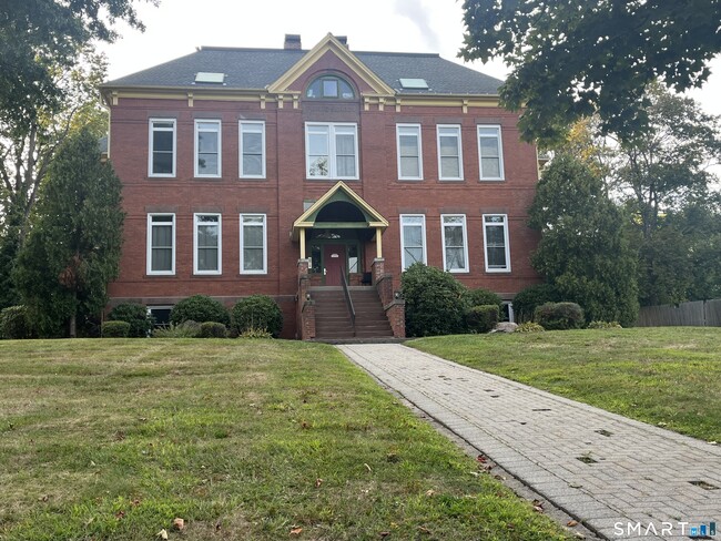 property at 58 Woodley Ct