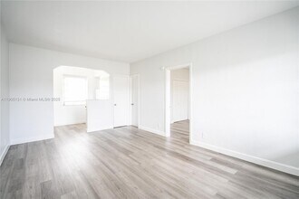 1208 71st St in Miami Beach, FL - Building Photo - Building Photo