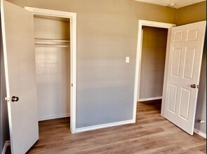 4834 Meadow Park Dr in Houston, TX - Building Photo - Building Photo