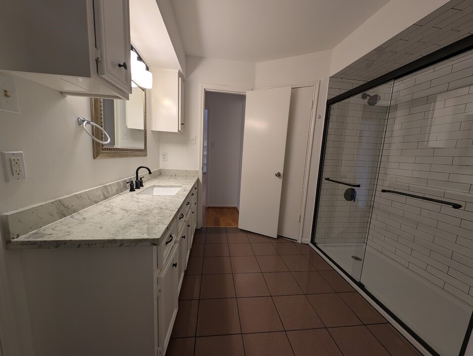 14106 Locke Ln in Houston, TX - Building Photo