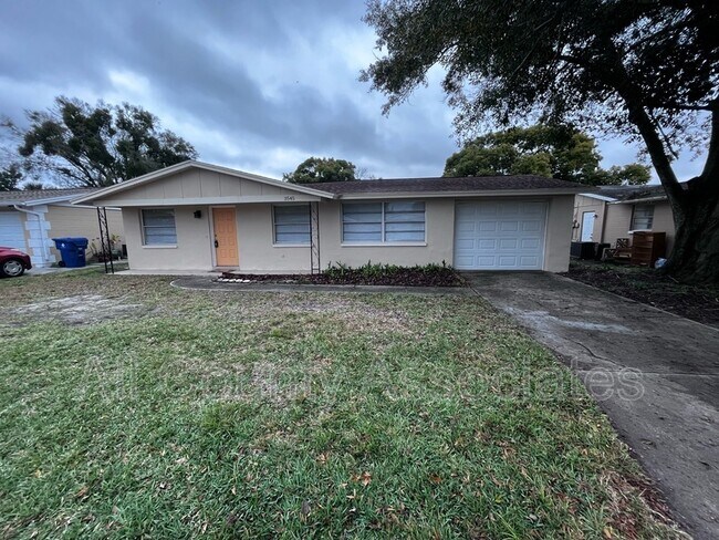3545 Allandale Dr in Holiday, FL - Building Photo - Building Photo
