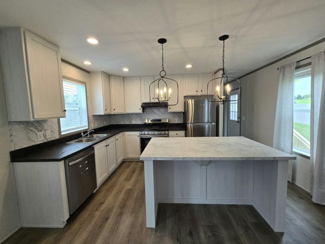 371 Brutus Dr in Lakeville, MN - Building Photo - Building Photo