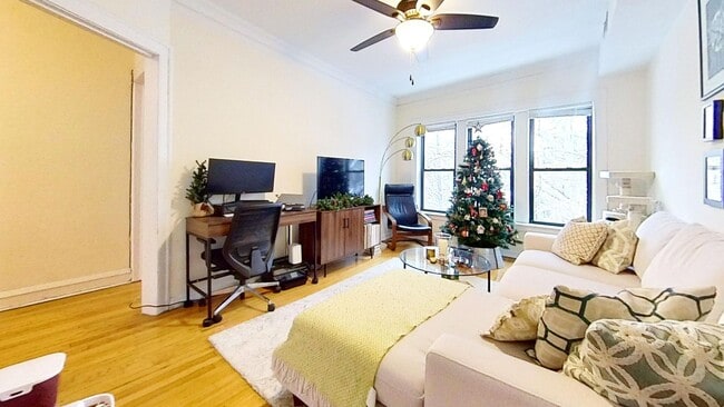 property at 1902 W Berteau Ave