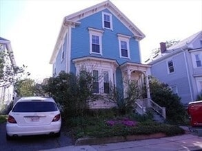16 Holbrook St in Boston, MA - Building Photo - Building Photo