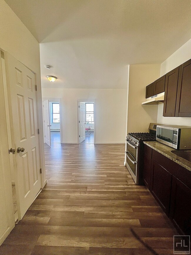 GEORGIA AVENUE, Unit 2F