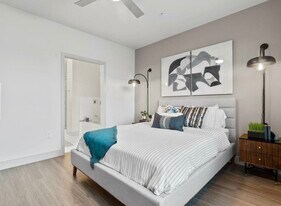59 Garfield Ave, Unit B in Chelsea, MA - Building Photo