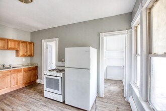 560 Atlantic St-Unit -562-C3 in Bridgeport, CT - Building Photo - Building Photo