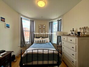 24 Chiswick Rd, Unit 2 in Boston, MA - Foto de edificio - Building Photo
