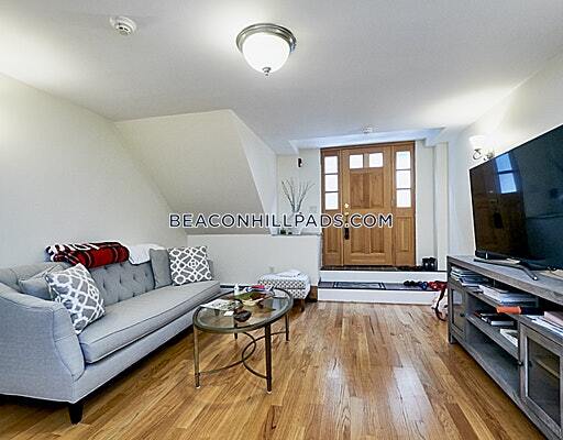 16 S Russell St in Boston, MA - Building Photo - Building Photo