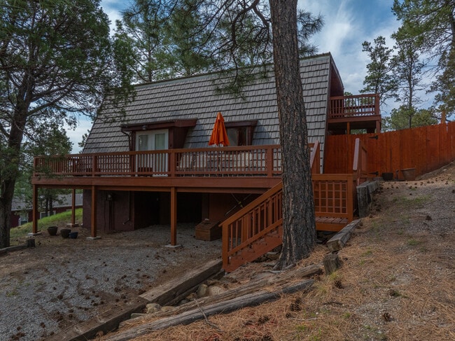 104 Meadowood in Ruidoso, NM - Building Photo - Building Photo