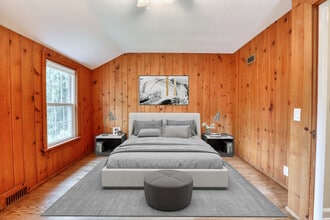 645 Hi View Ct in Elm Grove, WI - Building Photo - Building Photo