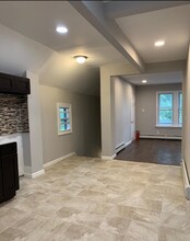 64 E 20th St-Unit -2 in Paterson, NJ - Foto de edificio - Building Photo