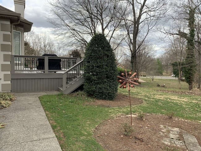 111 Geers Ct in Lebanon, TN - Building Photo - Building Photo