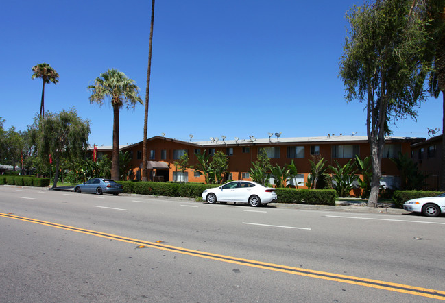 The Palms in Corona, CA - Building Photo - Building Photo