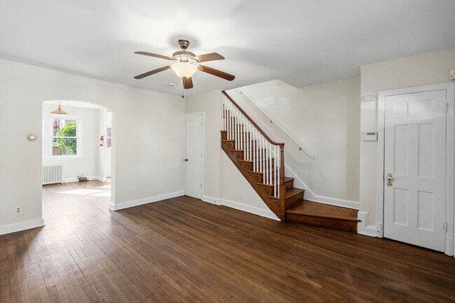 property at 1007 15th St SE