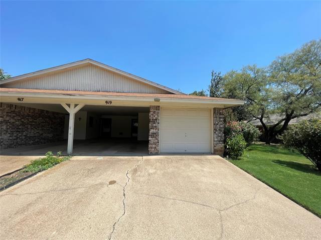 919 Terry Trail in Weatherford, TX - Building Photo