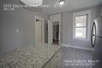 2255 S Whipple St in Chicago, IL - Building Photo - Building Photo