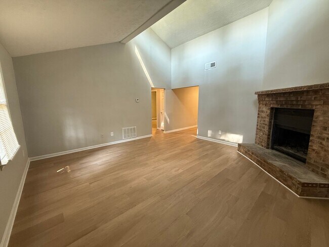 661 Maplewood Ln in Hull, GA - Building Photo - Building Photo