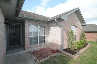 2506 Eastwood Dr in Killeen, TX - Building Photo - Building Photo