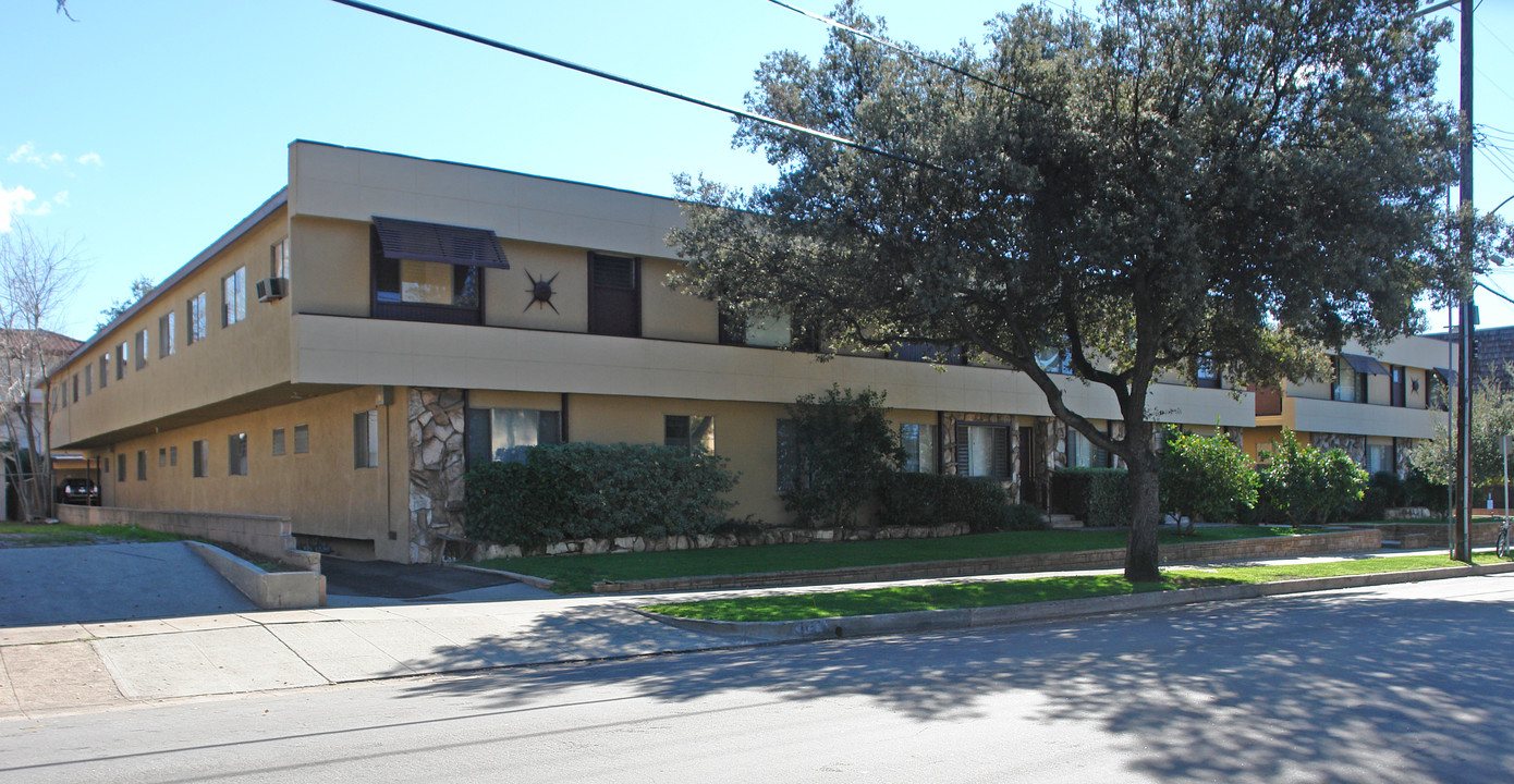 Park Chester in Pasadena, CA - Building Photo