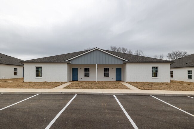 Riverview Place in Elkins, AR - Building Photo - Building Photo