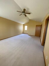 6715 Slate Dr in Carpentersville, IL - Building Photo - Building Photo