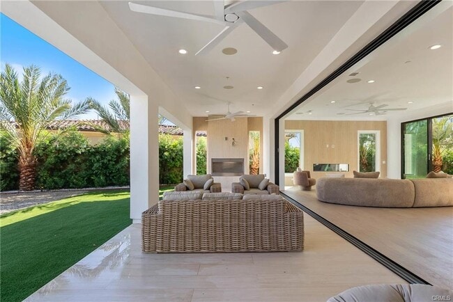 20448 Liverpool Way in Los Angeles, CA - Building Photo - Building Photo