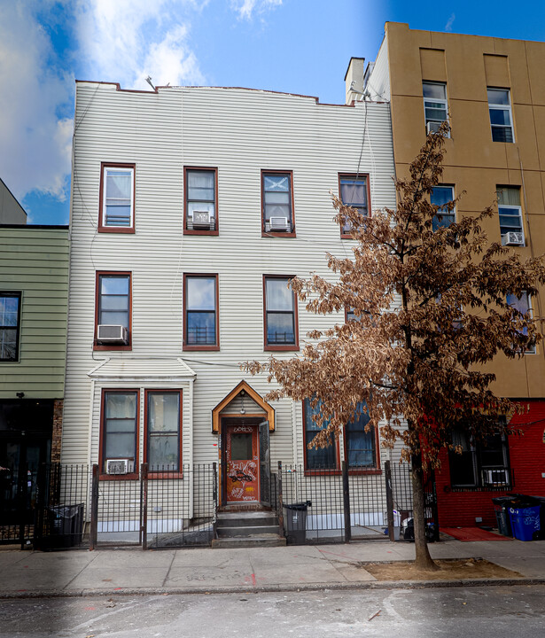 185 Troutman St in Brooklyn, NY - Building Photo