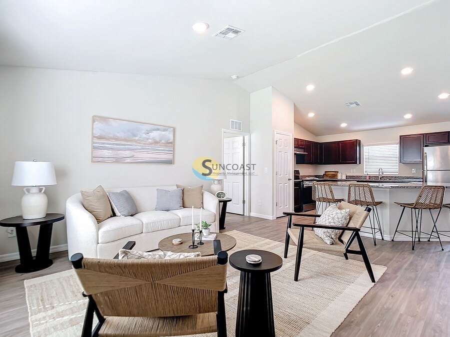 6 Pine Cedar Dr in Palm Coast, FL - Foto de edificio